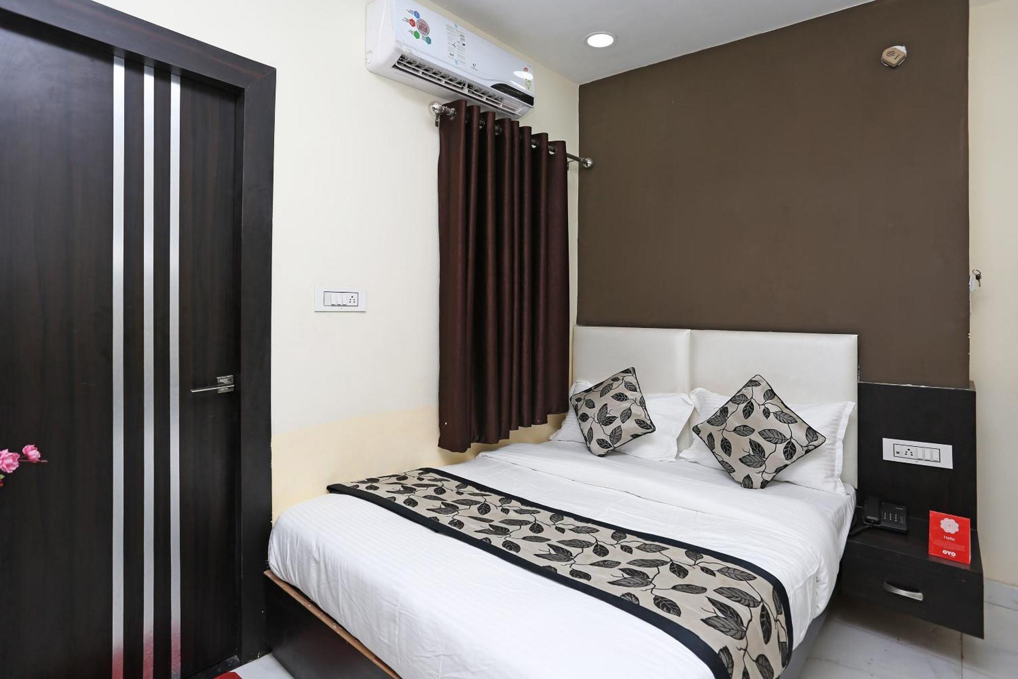 Hotel O Laxmi Privilege Inn グワーリヤル エクステリア 写真